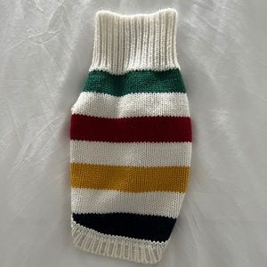 HBC CREAM STRIPES KNITTED SWEATER (SMALL)
